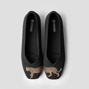Vivaia Square-Toe V-Cut Flats (Margot 2.0)